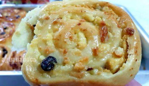 Pão Doce de Coco, Creme e Passas – Uma Delícia Irresistível!